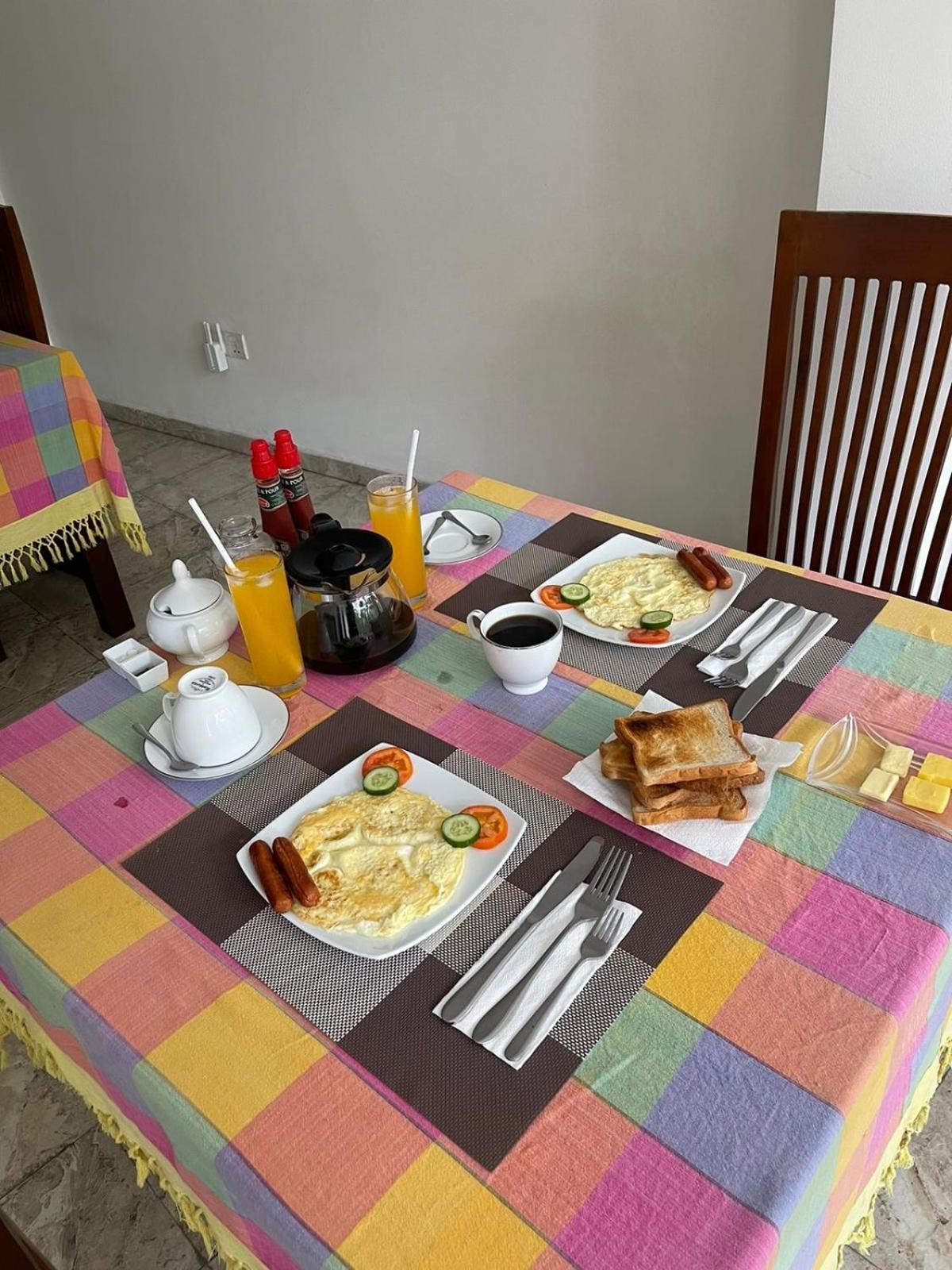 أونا واتونا Mihira Gedara Apartments المظهر الخارجي الصورة