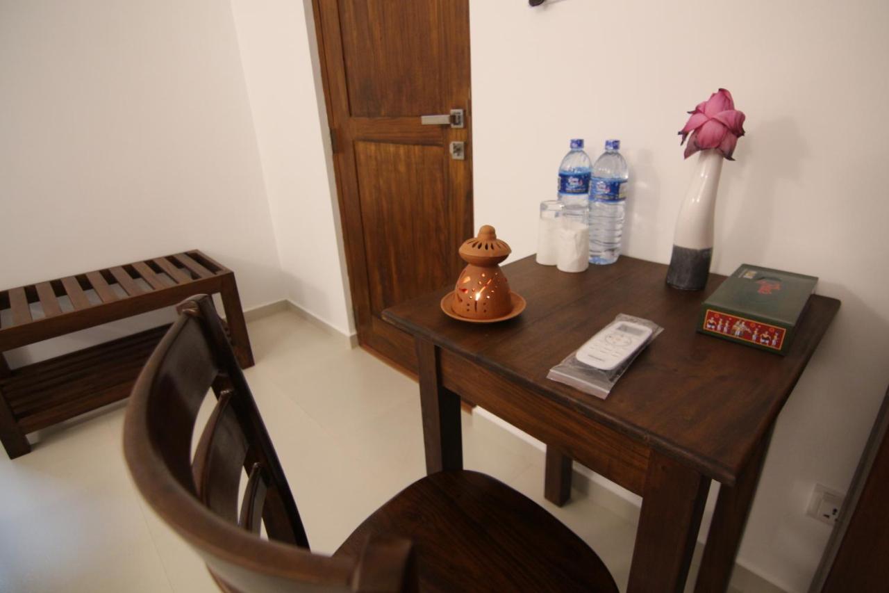 أونا واتونا Mihira Gedara Apartments المظهر الخارجي الصورة