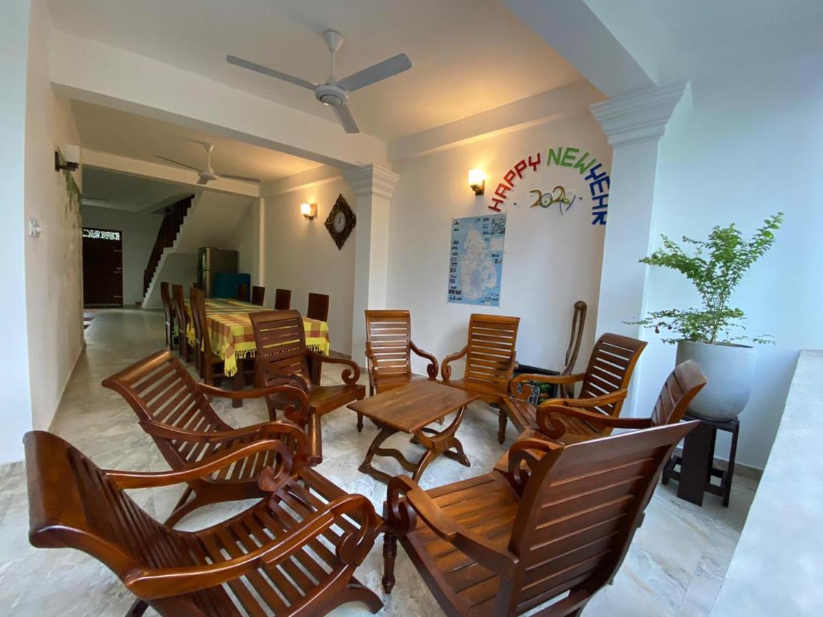 أونا واتونا Mihira Gedara Apartments المظهر الخارجي الصورة